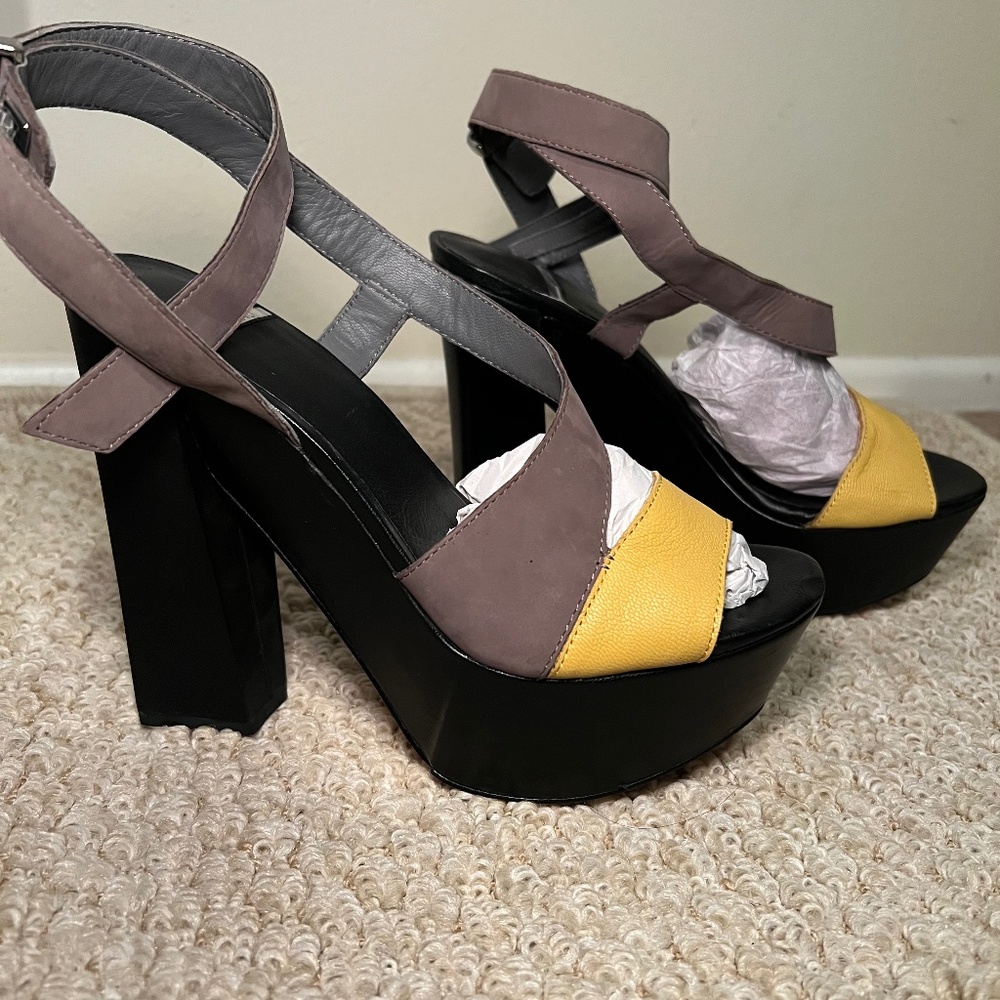 Marciano Block Heel Platforms – Yellow/Taupe